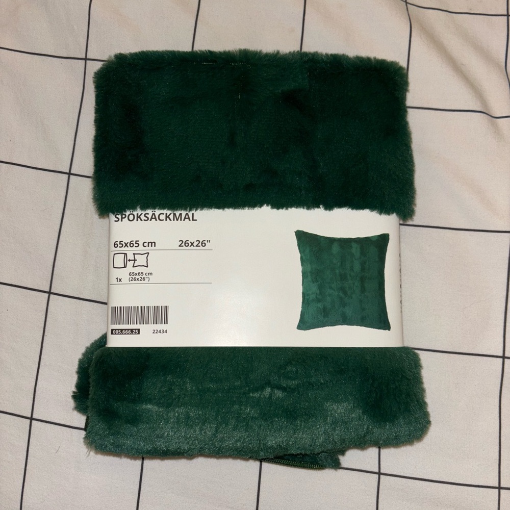 NWT Dark Green Faux Fur Pillow Cover